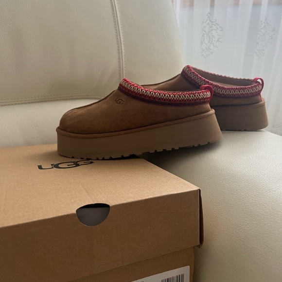 NEW UGG Tazz Suede And Sheepskin Slippers, Chestnut, Womens Size 7 Clog Mules - Picture 4 of 9